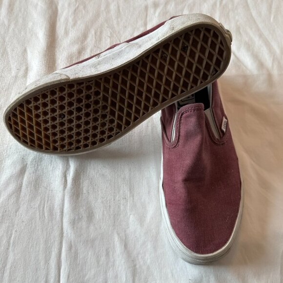 Vans Slip on Sneaker - Picture 2 of 3